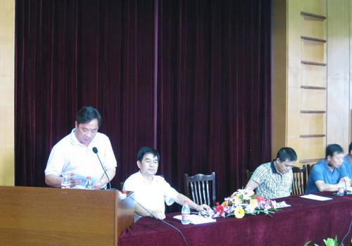 开云手机在线登入七届四次教职工代表大会开幕